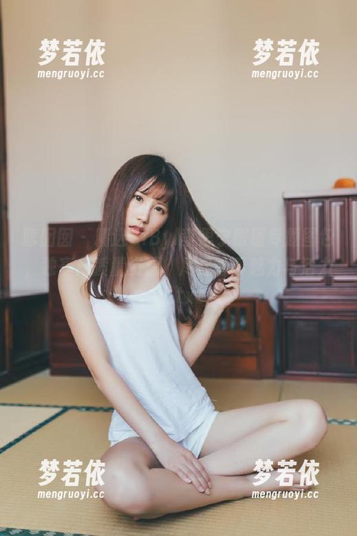嗲囡囡 - 精选SiByl李思宁眼镜专题图包，独享高质量资源，尽显青春魅力与活力。.txt-梦若依