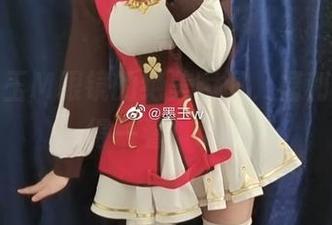 收藏墨玉M眼镜的绝美瞬间，福利图包值得一看！.txt
