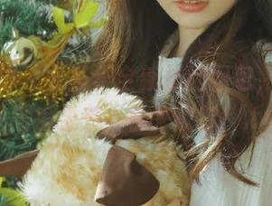 头条女神 - 金圣雪全新长腿图包，最新作品震撼发布，快来欣赏！.txt