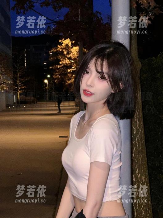 微密圈 - 奈斯希希连衣裙魅力展现：精致原图与图册让你沉醉于她的风采之中！.txt-梦若依