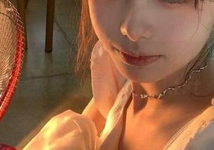 女主K性感水手服妹妹原图福利专享，尽情欣赏她的惹火造型.txt