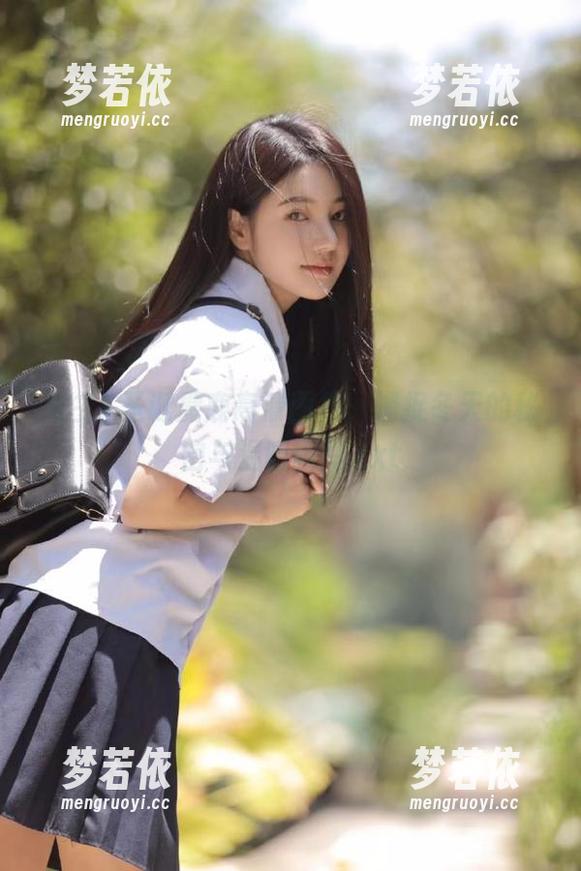 女主K圣诞麋鹿高清图集，捕捉冬天的秘密与温暖瞬间.txt-梦若依
