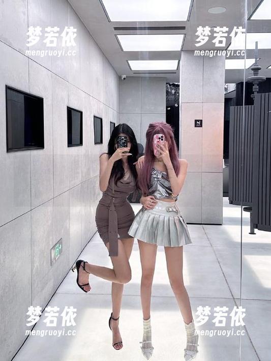 微密圈 - 深入奶宝妹纸的万圣节写真图库，捕捉每一个精彩瞬间.txt-梦若依