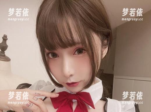 跟随小泉学姐吖，欣赏无圣光下的旗袍美图，尽显古典韵味.txt-梦若依