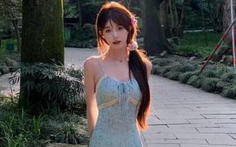 少女秩序 - 小鱼夏日泳衣作品集：精选写真捕捉阳光与海浪的滋味.txt