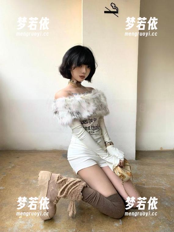 尤果网 - 下载乔依琳的经典套装图包，让你的写真灵感蓬勃绽放！.txt-梦若依