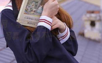 尤果网 - 华丽与优雅，下载艾霓莎的蕾丝写真，感受不一样的魅力.txt