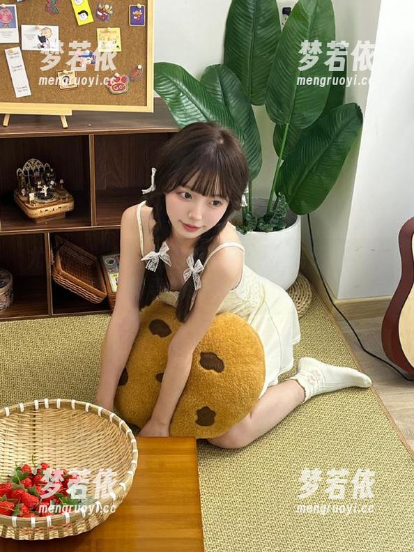 尤果网 - 赵智妍教室写真：在高清镜头下展现青春的纯真与梦想.txt-梦若依