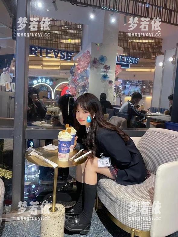 尤果网 - 漫游金子熙的水手服写真世界，免费下载她的作品，感受别样魅力！.txt-梦若依