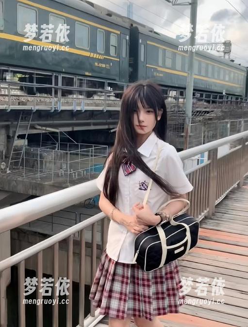 尤果网 - 飞Angelababy天台系列写真，绚丽原图下载带给你无尽灵感！.txt-梦若依