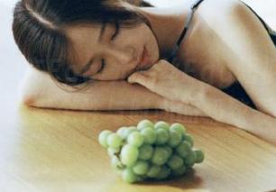 尤蜜荟 - 在Egg-尤妮丝Egg短裤写真定制中，感受个性与时尚的极致表现.txt