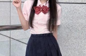 尤蜜荟 - 筱慧倾情演绎美脚之美，带你领略不一样的写真作品风格！.txt