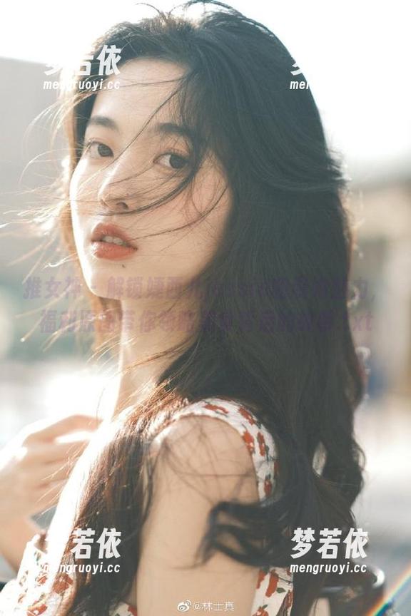推女神 - 解锁婕西儿jessie的厨娘魅力，福利原图带你领略美食背后的故事.txt-梦若依