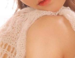 推女神 - 汪佩妮Penny教室美图作品分享，记录青春岁月的珍贵瞬间.txt