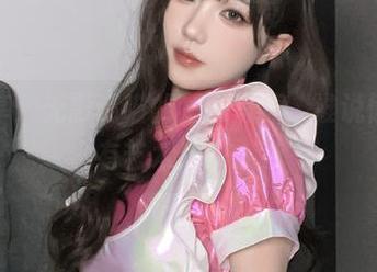 原图分享：无影喵喵的睡衣写真，谁说懒惰不能有艺术感？.txt