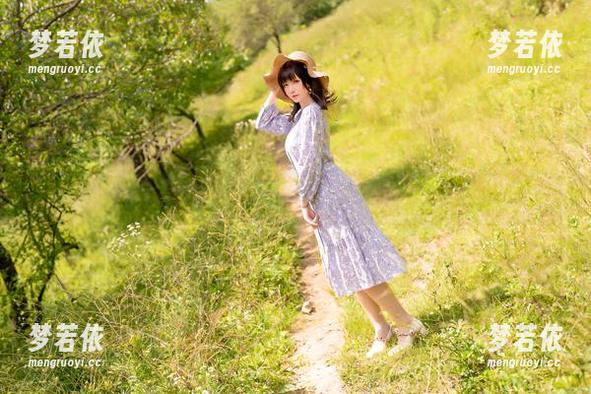 星之迟迟：无圣光写真图片，传递温柔与优雅的独特魅力.txt-梦若依