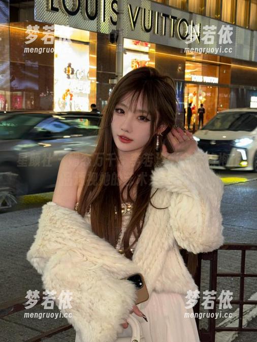 星颜社 - 媚态万千：李若汐ci全套旗袍作品透视她的艺术灵感.txt-梦若依