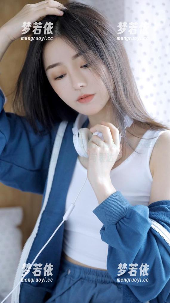 星颜社 - 袁圆最新眼镜作品集，带你领略她独特的视角与表达.txt-梦若依