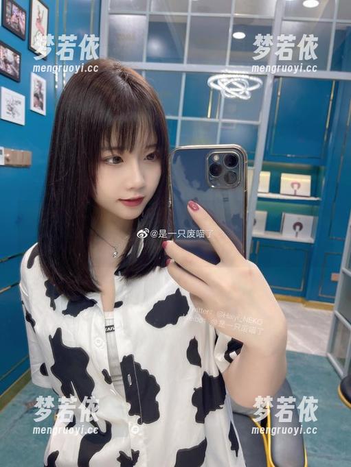 邂逅是一只废喵了的免费旅拍写真，一起记录足迹与梦想的旅行！.txt-梦若依