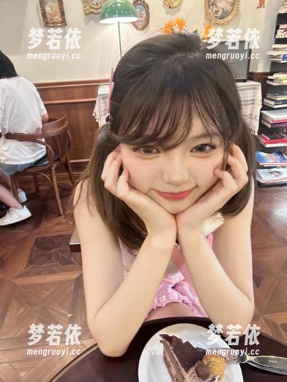 微密圈 - 有你喵棉袜写真，原图无圣光，带你领略细腻与温暖的结合.txt-梦若依
