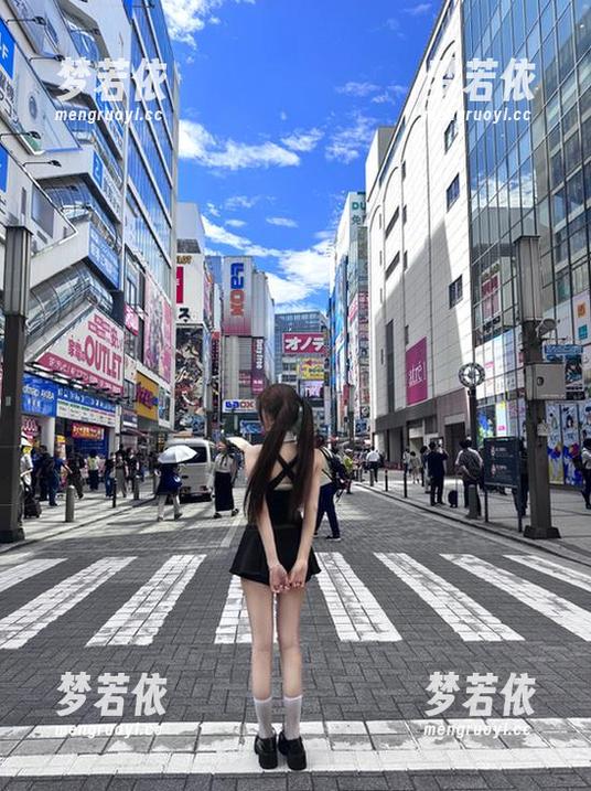 果团网 - 莫雅琪高跟鞋写真无圣光合集，感受她独特的优雅气质.txt-梦若依