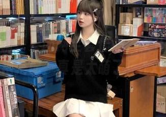 绝对吸睛！果团网全套作品，女仆学生旗袍搭配，真是太萌了！.txt