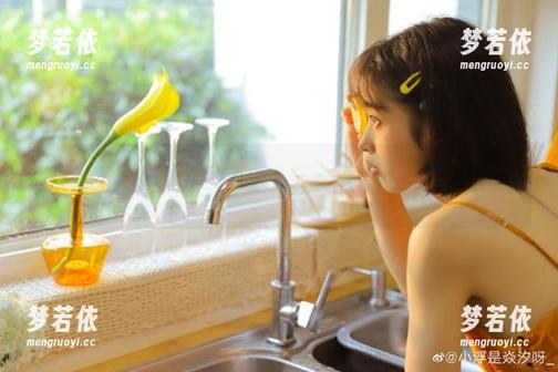 梦丝女神 - 不容错过的“灵唯”学妹写真美图,图集展现青春活力与清新气息!.txt-梦若依 梦丝女神 - 不容错过的“灵唯”学妹写真美图,图集展现青春活力与清新气息!.txt-梦若依