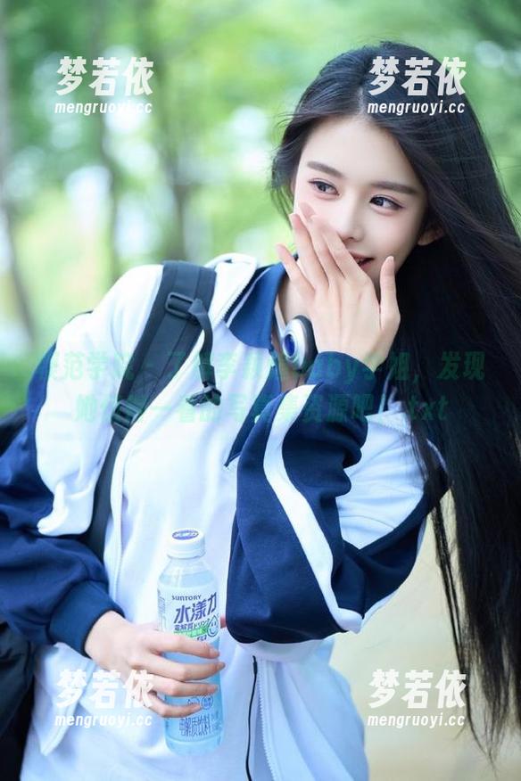 模范学院 - 了解李颖煊baby学姐，发现她值得一看的写真集资源吧！.txt-梦若依