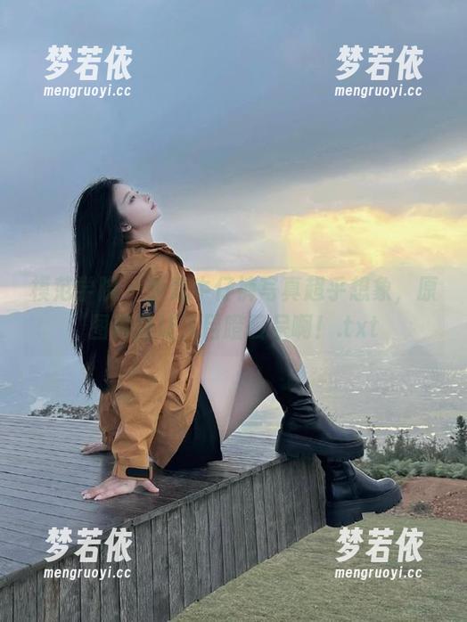 模范学院 - 梦梵牛仔裤写真超乎想象，原图真是让人目瞪口呆啊！.txt-梦若依