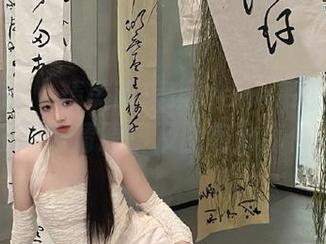 模范学院 - 精美萌琪琪Irene吊带风格写真，获取高清原图及图包分享体验.txt