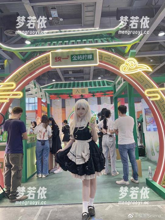 樱落酱w倾情演绎高雄赛车，精选图包呈现她的美丽与力量！.txt-梦若依