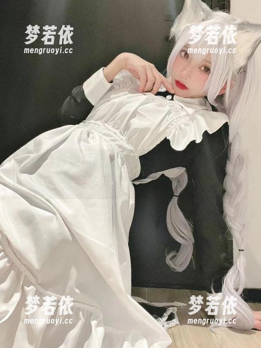 在清颜真德秀的教室中，体验高清写真带来的非凡视觉盛宴！.txt-梦若依