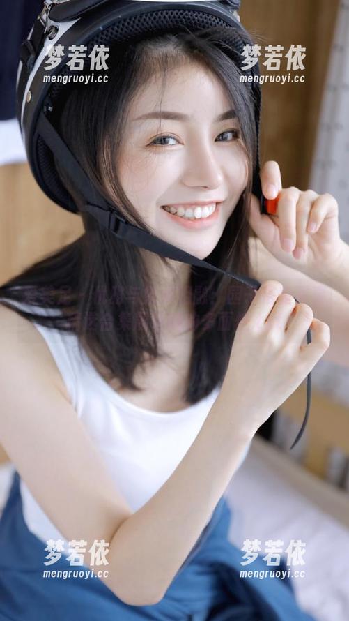 爱美足 - 优雅与妩媚相融：园子浴室写真精选合集展示她的多面性.txt-梦若依