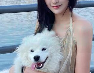 爱蜜社 - 福利满满的萌琪琪Irene短裤图集，展现不一样的甜美风情.txt
