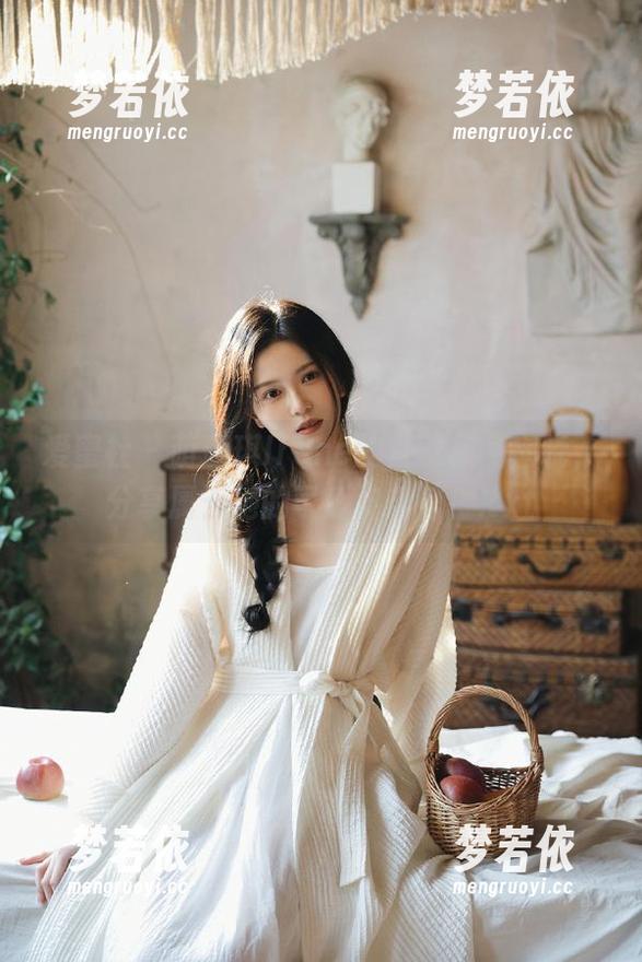 爱蜜社 - 萌琪琪Irene的女王作品揭晓，分享属于她的可爱与自信！.txt-梦若依