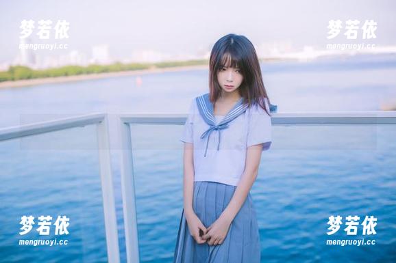 疯猫ss的时尚大揭秘：连衣裙带你进入写真美图的梦幻世界.txt-梦若依