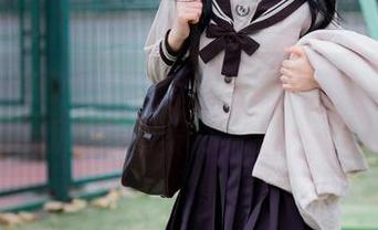 不一样的神楽坂真冬，猫少女电子相册最新更新的套图等你来欣赏！.txt