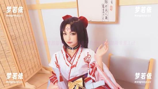 跟随神楽坂真冬的脚步，畅游连体衣在线合集的时尚冬景.txt-梦若依