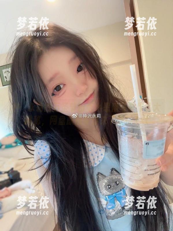 神沢永莉的万圣节粉毛小恶魔写真作品大揭秘，网盘原图等你来下载！.txt-梦若依