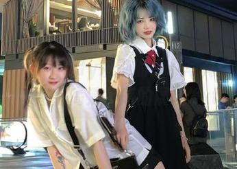 秀人网 - Candy糖糖的吊带写真：每一帧都是高清美感的展现.txt