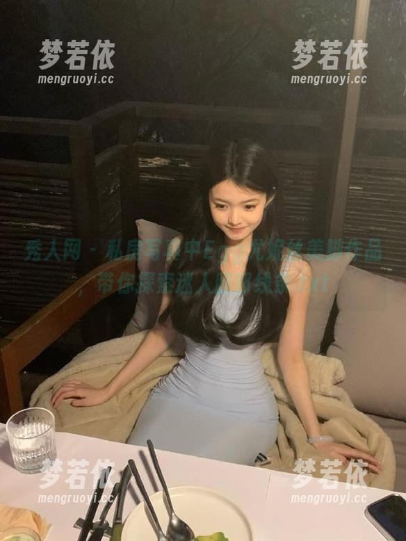 秀人网 - 私房写真中Egg尤妮丝美脚作品，带你探索迷人腿部线条.txt-梦若依