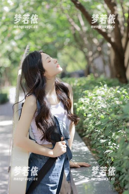 秀人网 - 在线发布！laura阿姣学姐的魅力图集，让你沉醉在青春的每一瞬间！.txt-梦若依