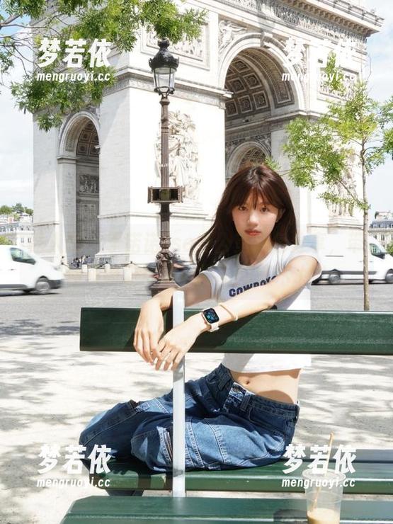 秀人网 - 于诺诺ise办公室图包分享，带你领略职场写真摄影的艺术.txt-梦若依