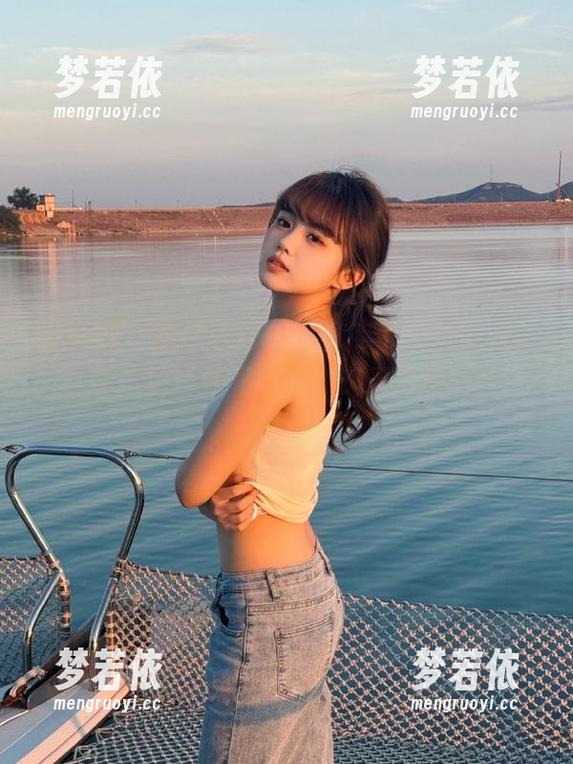 秀人网 - 被伊诺修女的图库资源惊艳到了，这些作品到底有多绝？快来看看吧！.txt-梦若依