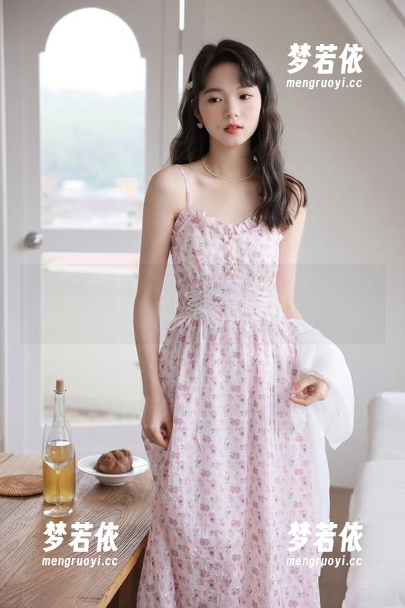 秀人网 - 探索奈汐酱nice黑白美图，精彩套图让你心动不已，快来收藏吧！.txt-梦若依