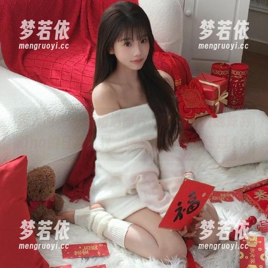 秀人网 - 一组精选图片，带你走进战姝羽Zina的日常世界，感受她的时尚气息.txt-梦若依