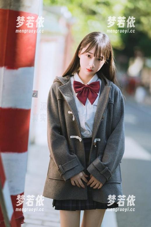 秀人网 - 沉醉于戴允祺zoe的水手服写真，真实原图传递无穷魅力！.txt-梦若依