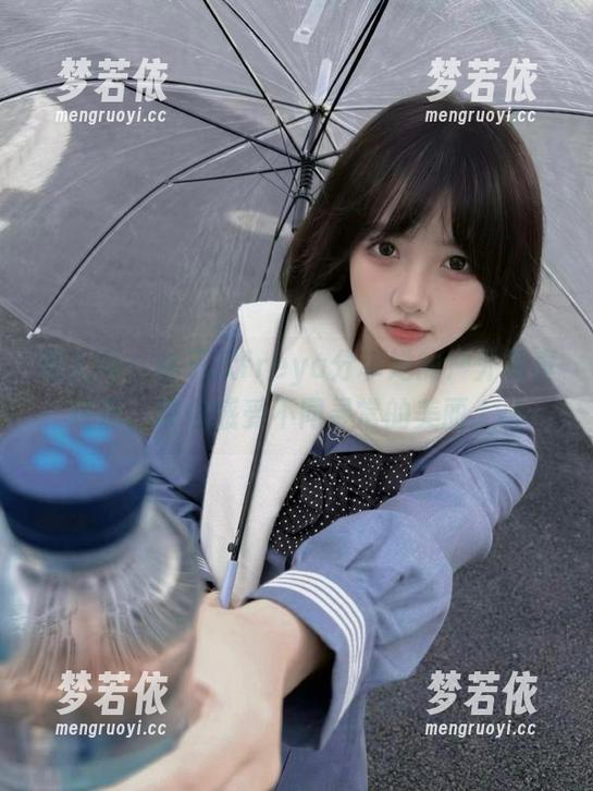 秀人网 - 林子欣freya分享她的户外写真经历，带你感受不同寻常的美丽.txt-梦若依