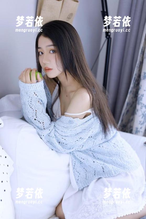 秀人网 - 网络独家发布：“汐汐爱吃草莓”天台写真，在线原图带你穿越时空！.txt-梦若依