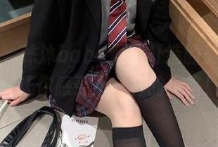 秀人网 - 沐沐baby倾情打造的美足写真图集，让你感受不一样的风格！.txt
